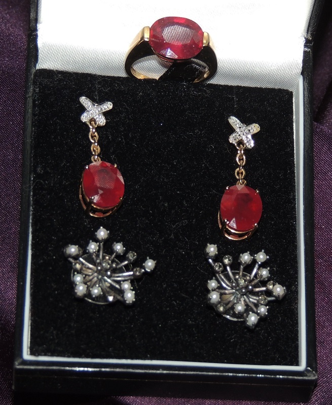 Ruby ring and earrings, pearl earrings